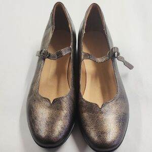 Taos Footwear Metallic Mary Jane Flats